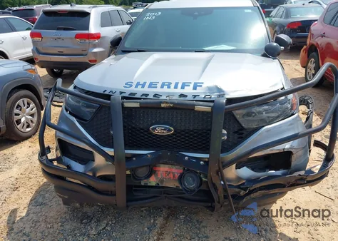 2020 Ford Police Interceptor z USA, uszkodzony, nr VIN 1FM5K8AC7LGB86327